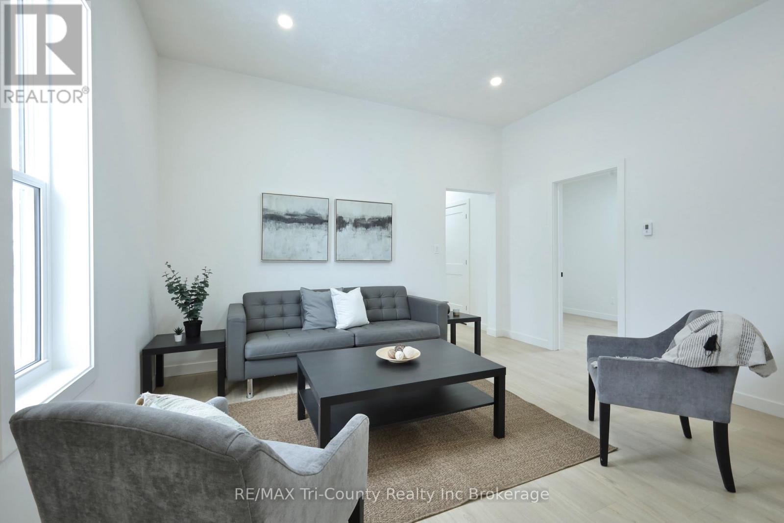 12 Mariam Street, St. Thomas, Ontario  N5P 1W8 - Photo 11 - X12633156