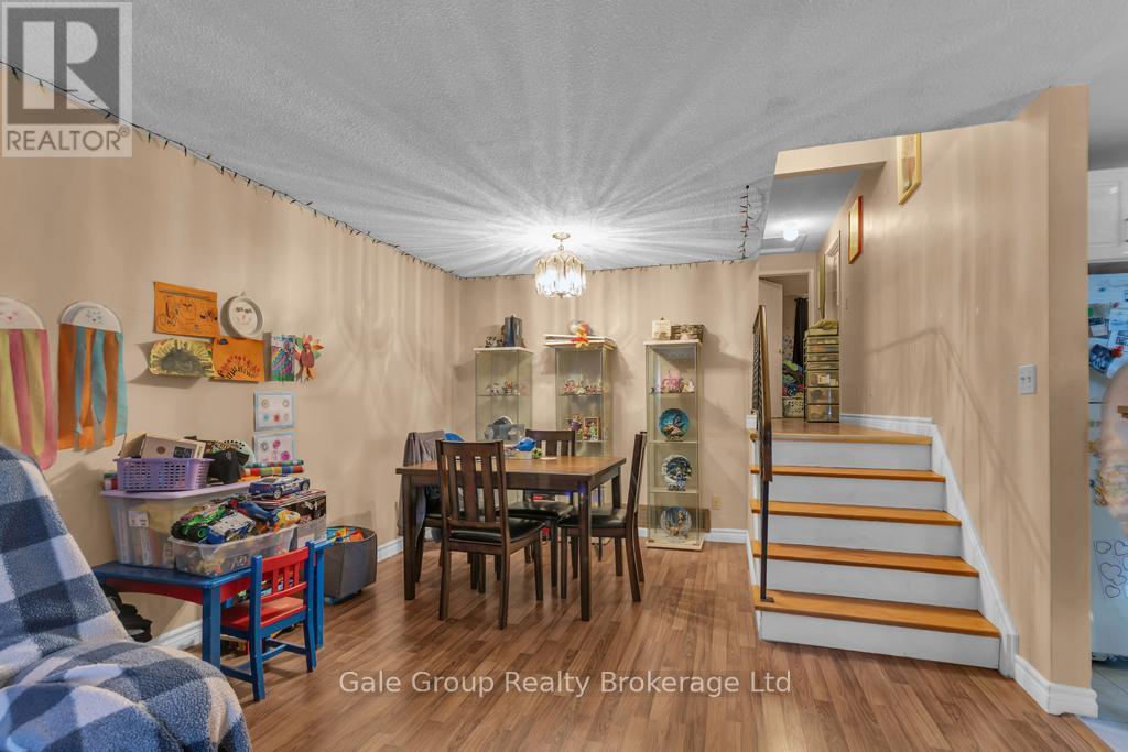 61 Tennyson Street, Woodstock (Woodstock - South), Ontario  N4S 8B3 - Photo 2 - X12633190