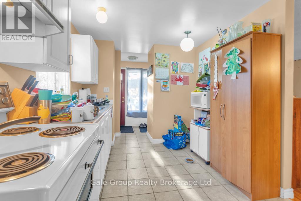 61 Tennyson Street, Woodstock (Woodstock - South), Ontario  N4S 8B3 - Photo 6 - X12633190