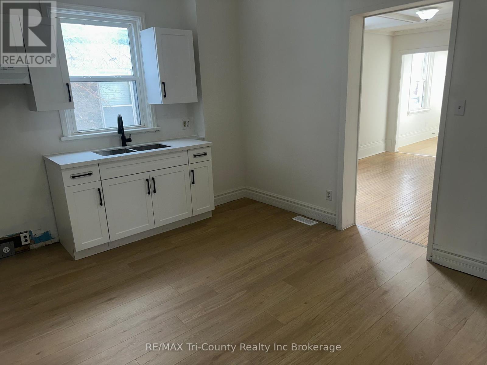 358 Glebe Street E, London East (East A), Ontario  N5W 3T1 - Photo 11 - X12641652