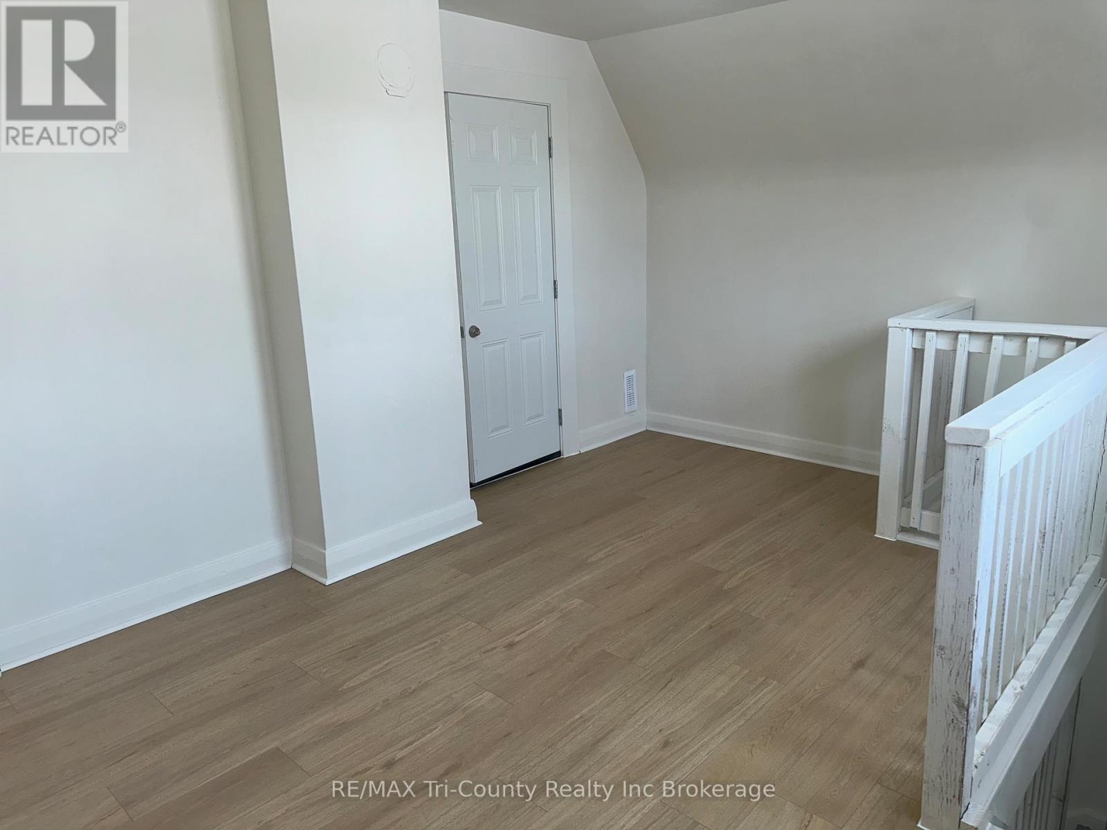 358 Glebe Street E, London East (East A), Ontario  N5W 3T1 - Photo 8 - X12641652