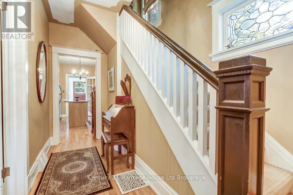 230 Graham Street, Woodstock (Woodstock - North), Ontario  N4S 6K7 - Photo 3 - X12643050