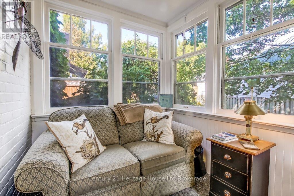 230 Graham Street, Woodstock (Woodstock - North), Ontario  N4S 6K7 - Photo 8 - X12643050