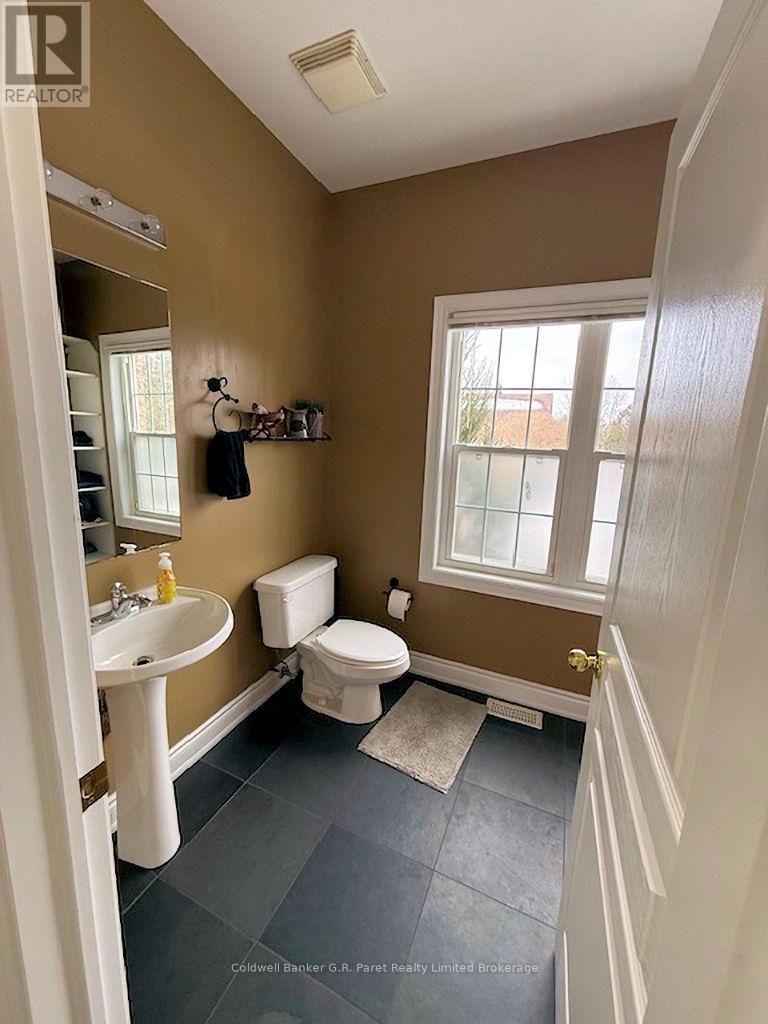 141 24 Highway E, Norfolk, Ontario  N0E 1P0 - Photo 21 - X12643098