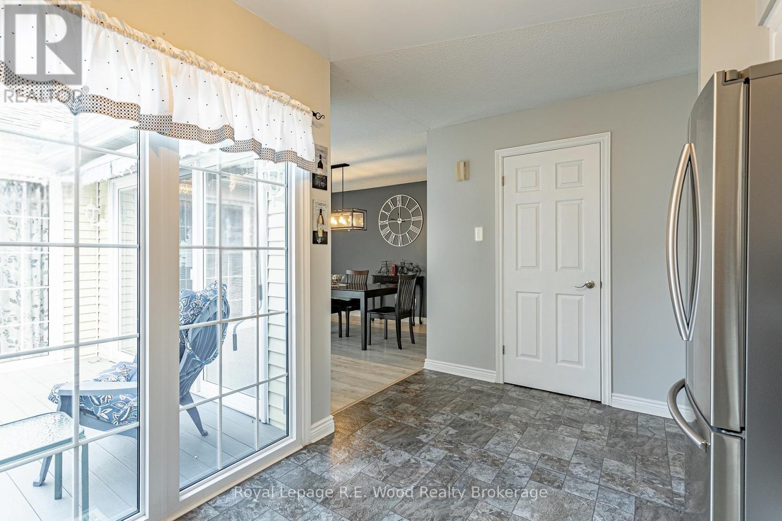 55 Seres Drive, Tillsonburg, Ontario  N4G 1Z7 - Photo 4 - X12644276