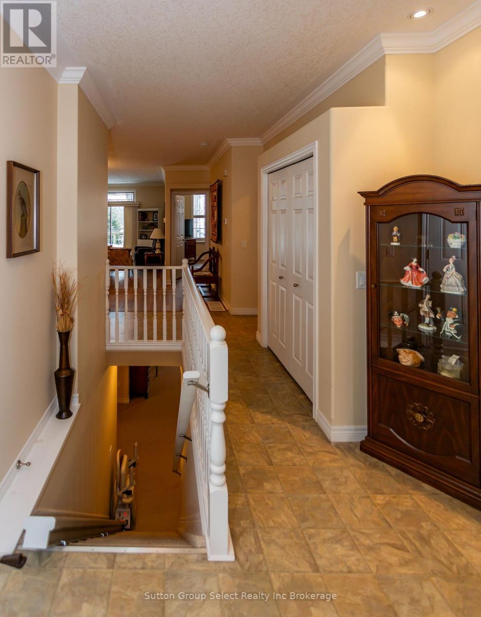 22 - 540 Spitfire Street, Woodstock (Woodstock - North), Ontario  N4T 0C2 - Photo 2 - X12647768