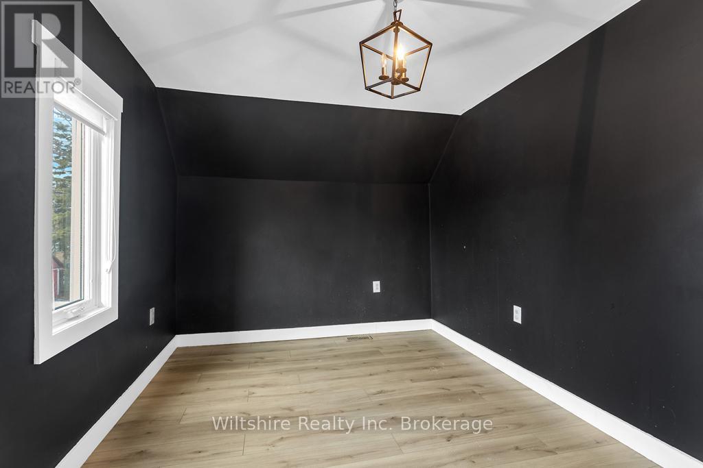 10 Pearl Street, Tillsonburg, Ontario  N4G 1L3 - Photo 22 - X12649490