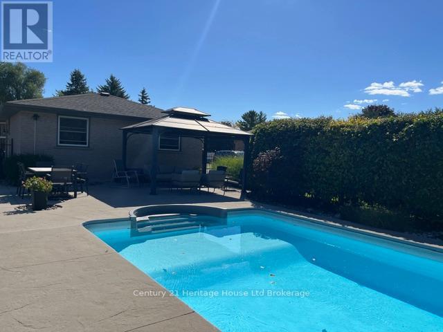 55 Denrich Avenue, Tillsonburg, Ontario  N4G 4X6 - Photo 3 - X12653334