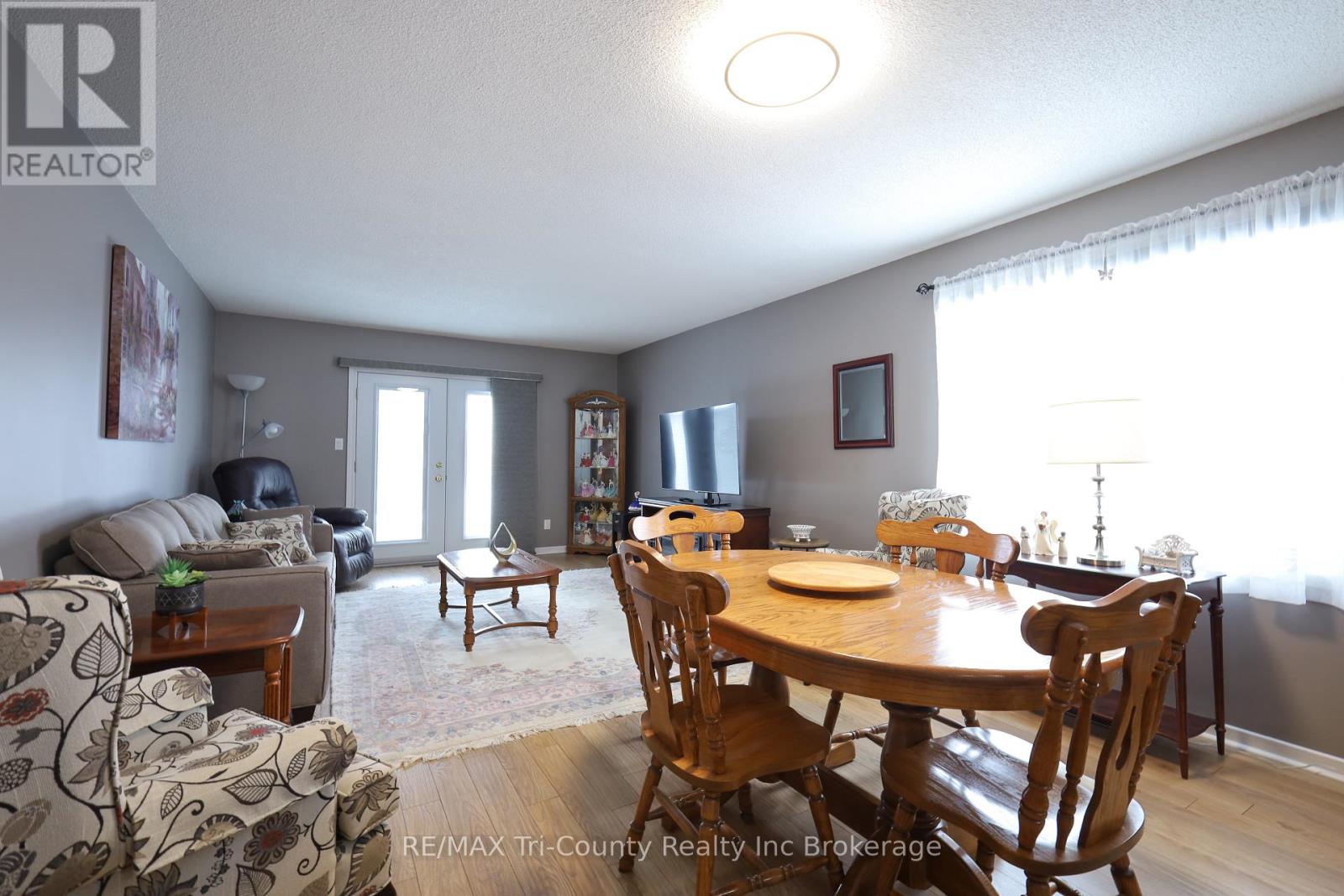 33 Wilkins Crescent, Tillsonburg, Ontario  N4G 5M6 - Photo 10 - X12654908
