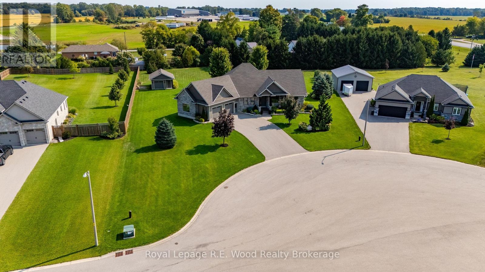 26 Millcreek Court, Norfolk (Courtland), Ontario  N0J 1E0 - Photo 2 - X12655790