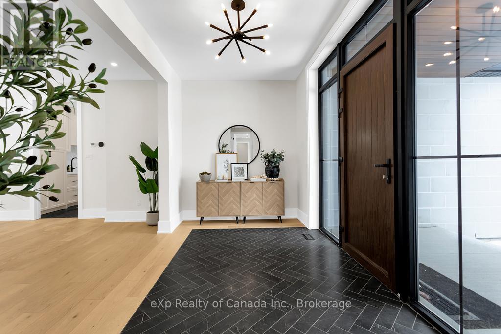 33 August Crescent, Norwich, Ontario  N0J 1R0 - Photo 13 - X12666140