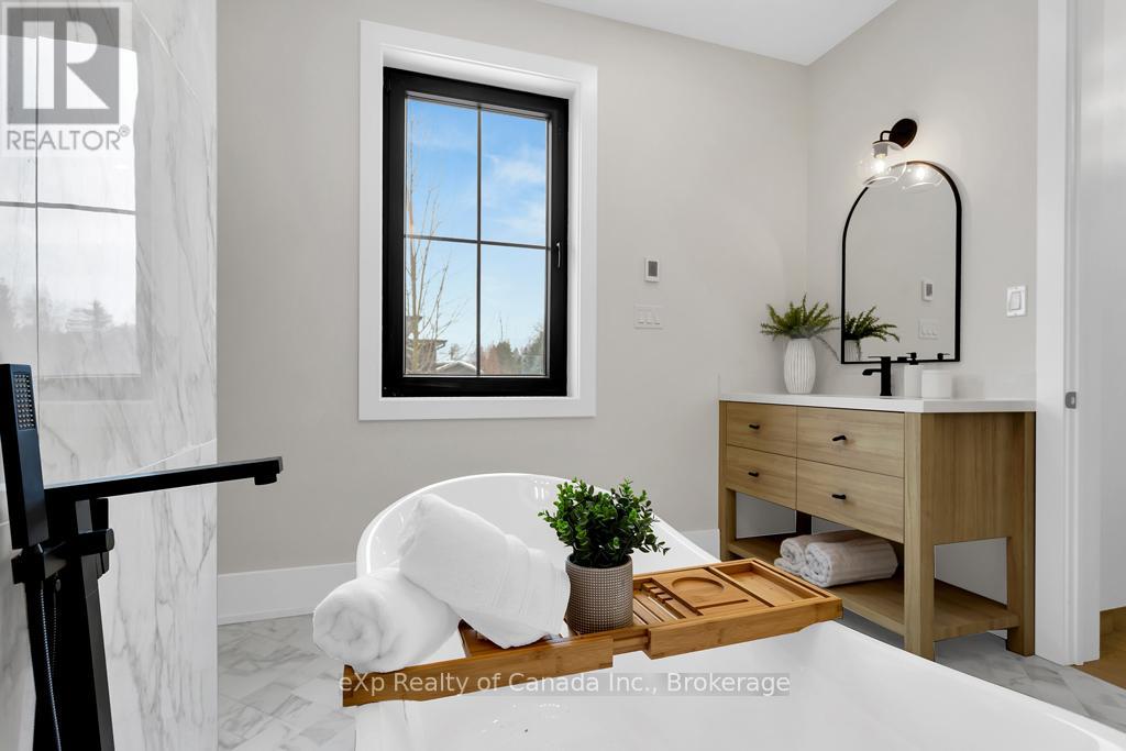 33 August Crescent, Norwich, Ontario  N0J 1R0 - Photo 30 - X12666140