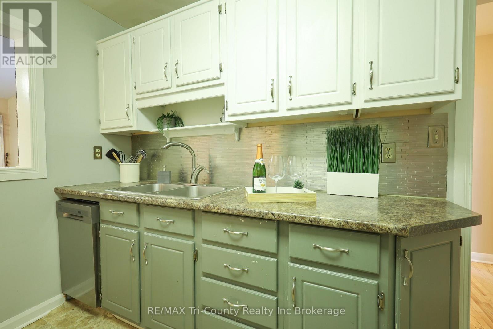 164 Fellner Avenue, London East (East M), Ontario  N5W 4H1 - Photo 12 - X12669540