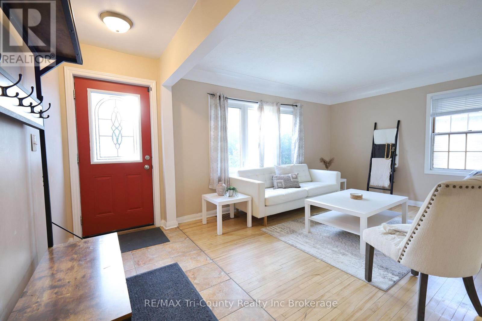 164 Fellner Avenue, London East (East M), Ontario  N5W 4H1 - Photo 5 - X12669540