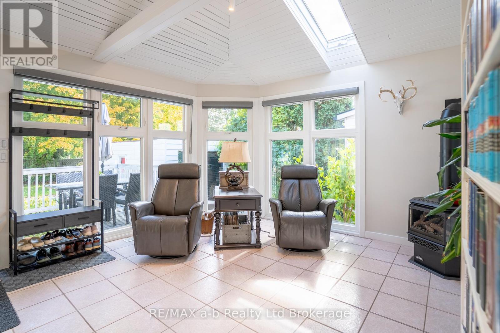 258 Graham Street, Woodstock (Woodstock - North), Ontario  N4S 6K7 - Photo 12 - X12671838