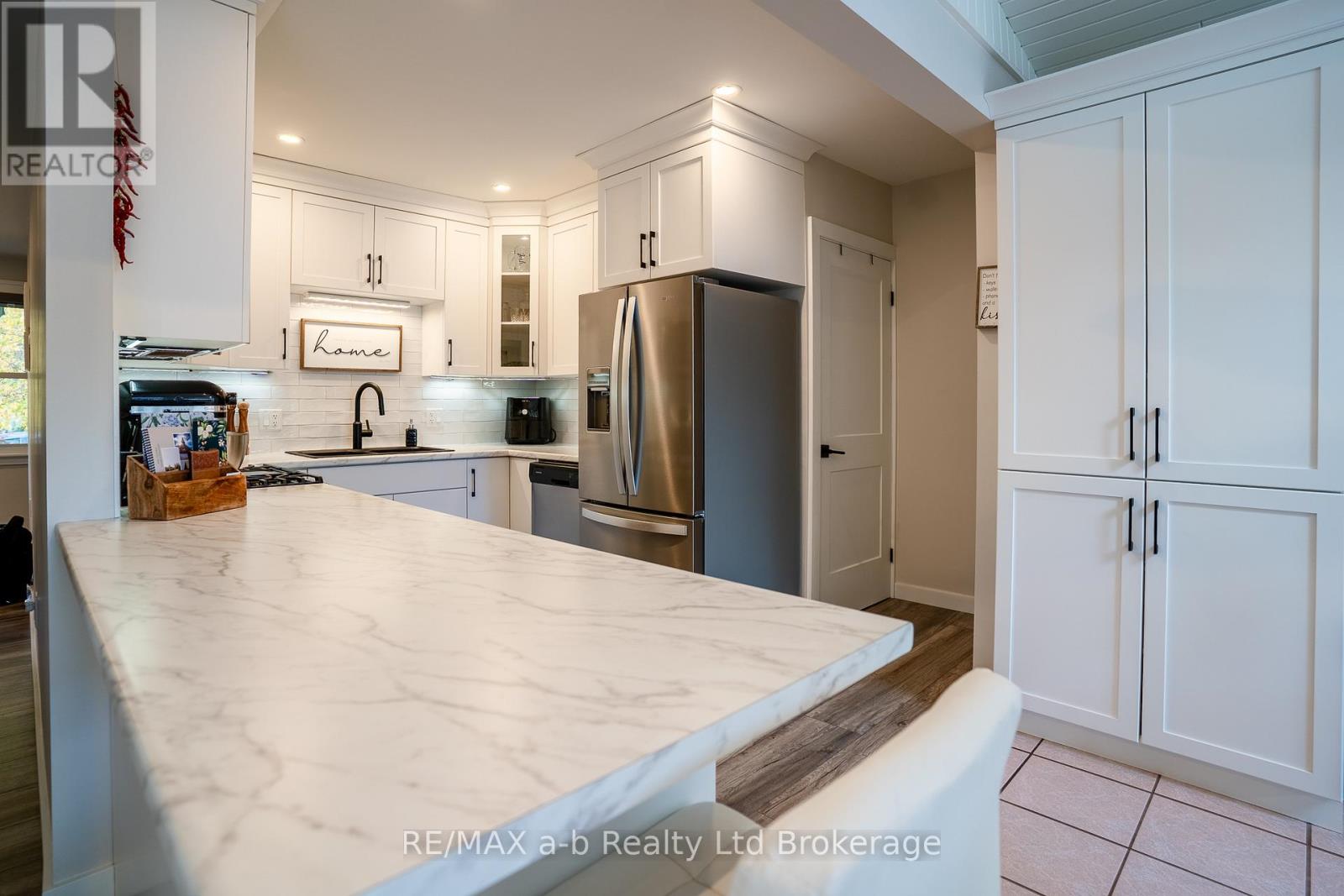 258 Graham Street, Woodstock (Woodstock - North), Ontario  N4S 6K7 - Photo 8 - X12671838