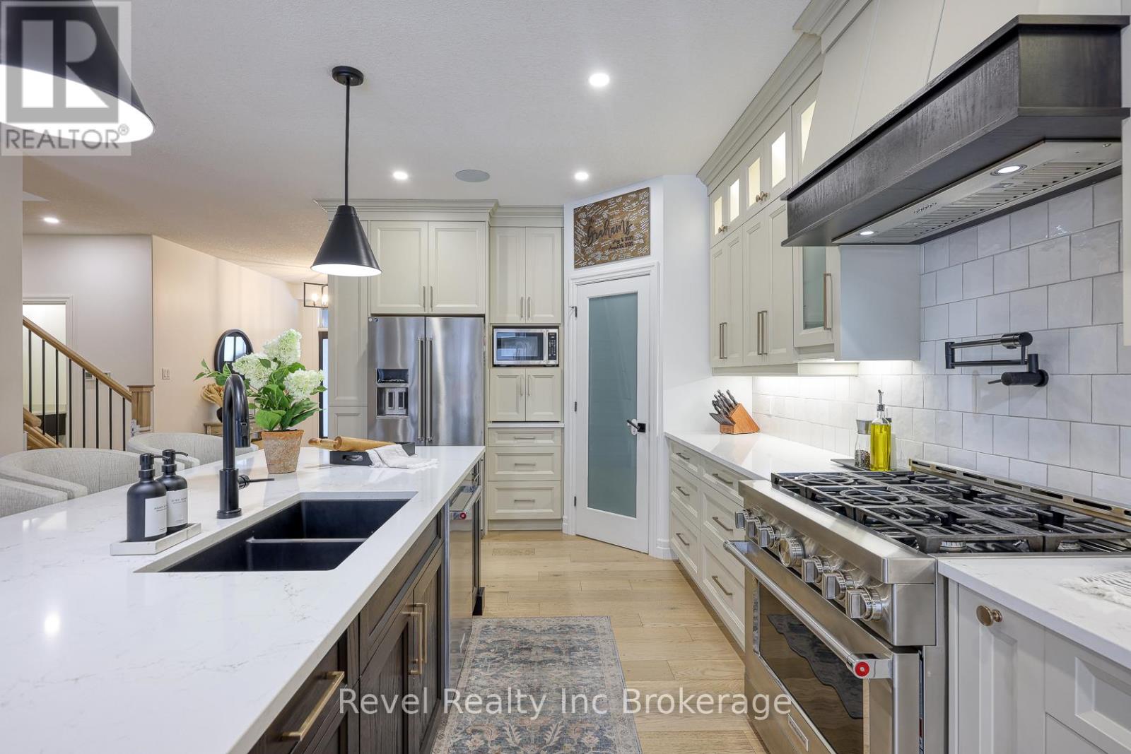 56 Hazelwood Pass, Thames Centre (Dorchester), Ontario  N0L 1G2 - Photo 14 - X12671984