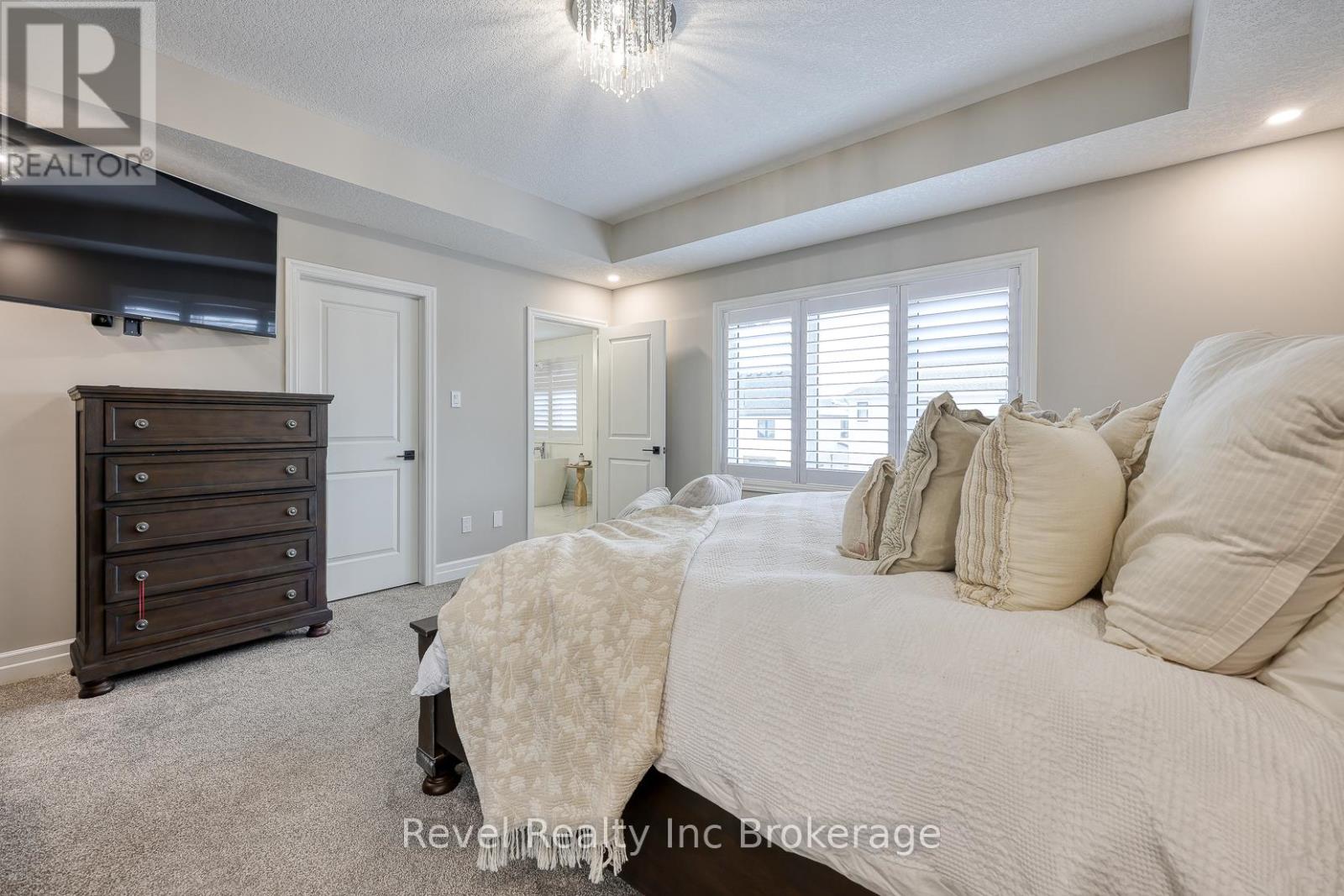 56 Hazelwood Pass, Thames Centre (Dorchester), Ontario  N0L 1G2 - Photo 22 - X12671984