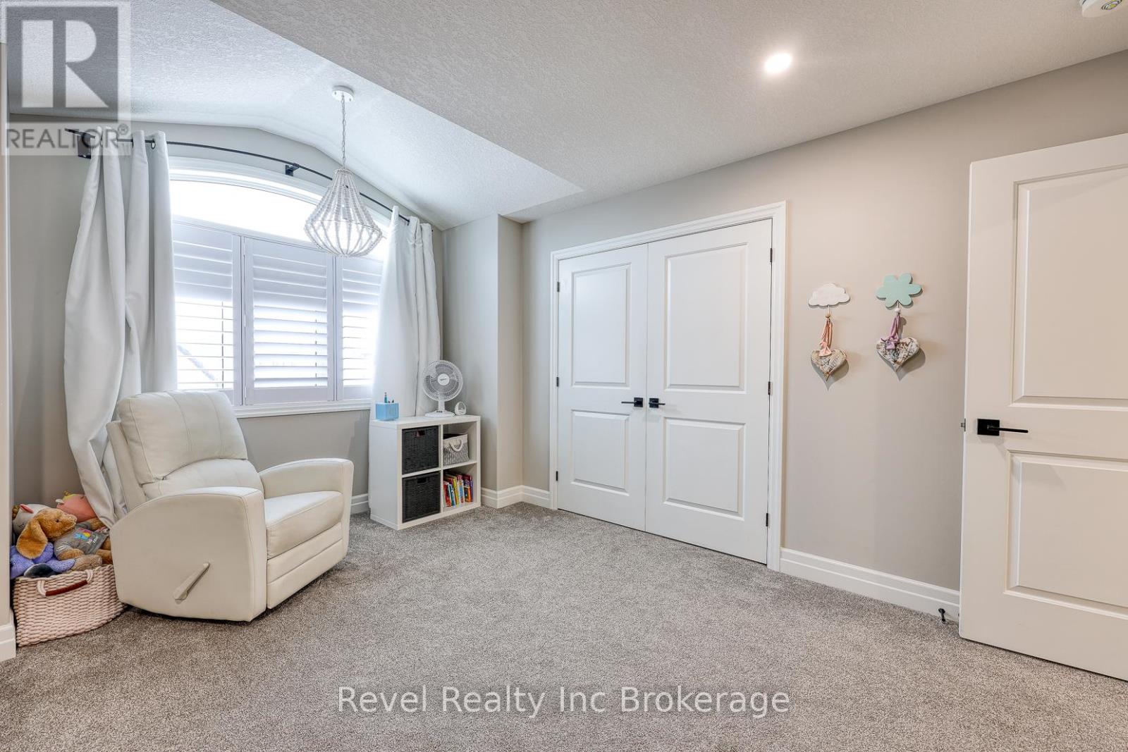 56 Hazelwood Pass, Thames Centre (Dorchester), Ontario  N0L 1G2 - Photo 27 - X12671984