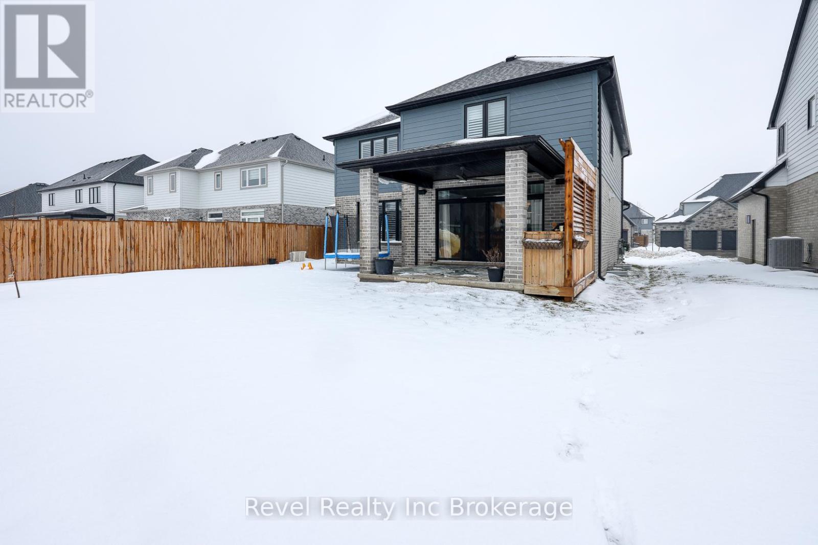 56 Hazelwood Pass, Thames Centre (Dorchester), Ontario  N0L 1G2 - Photo 35 - X12671984