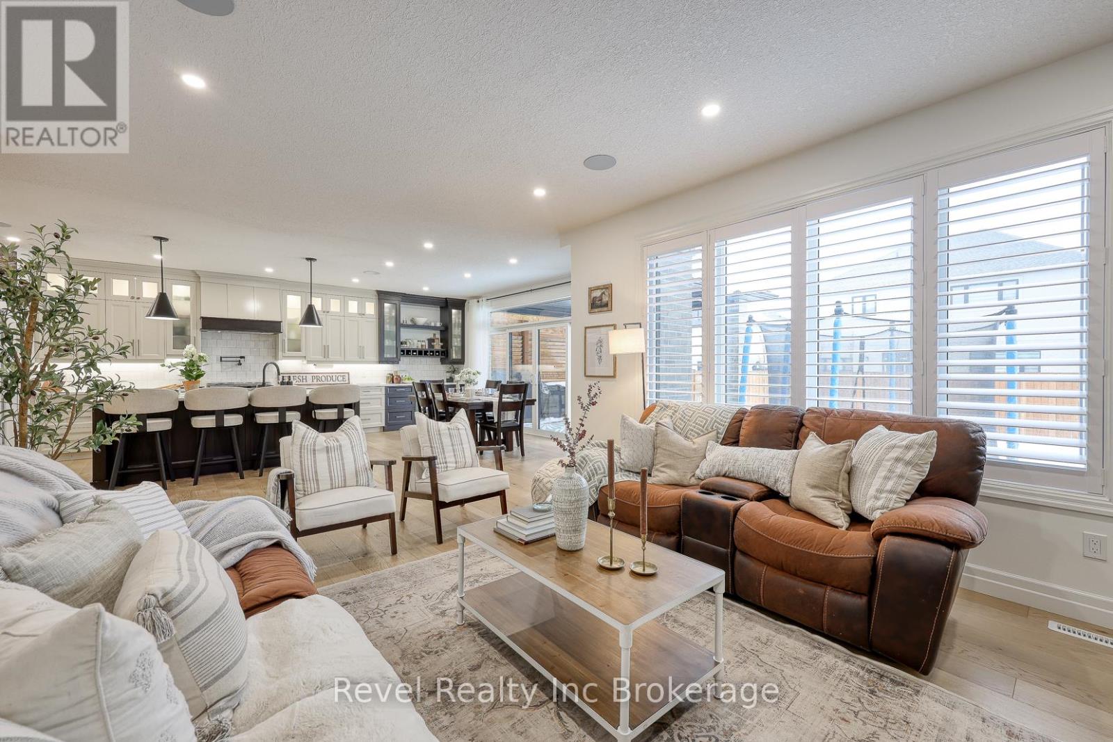 56 Hazelwood Pass, Thames Centre (Dorchester), Ontario  N0L 1G2 - Photo 9 - X12671984