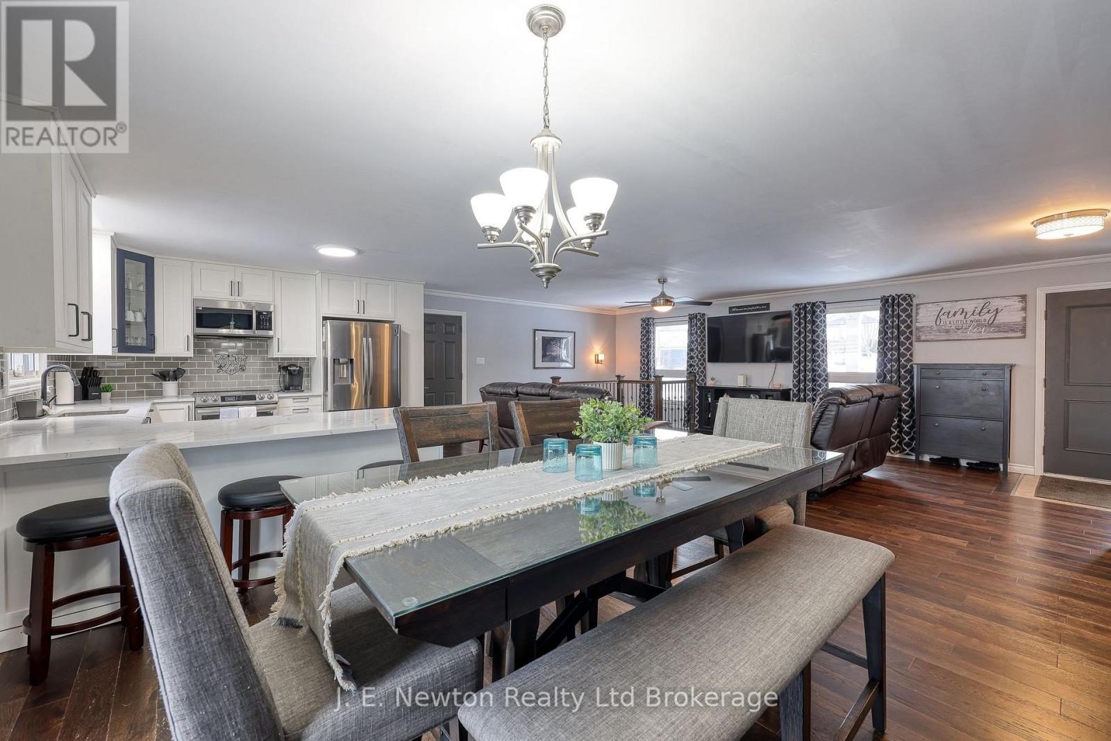 39 North Street W, Tillsonburg, Ontario  N4G 1B9 - Photo 17 - X12672310