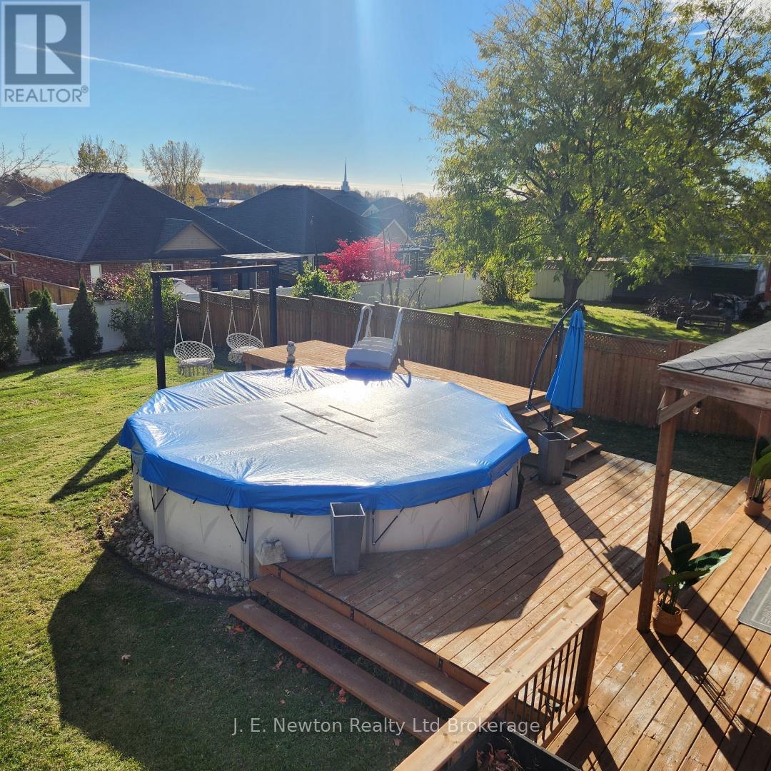 39 North Street W, Tillsonburg, Ontario  N4G 1B9 - Photo 4 - X12672310