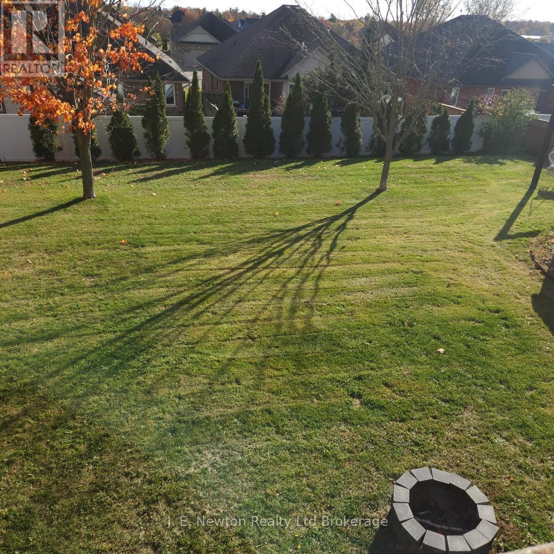 39 North Street W, Tillsonburg, Ontario  N4G 1B9 - Photo 5 - X12672310