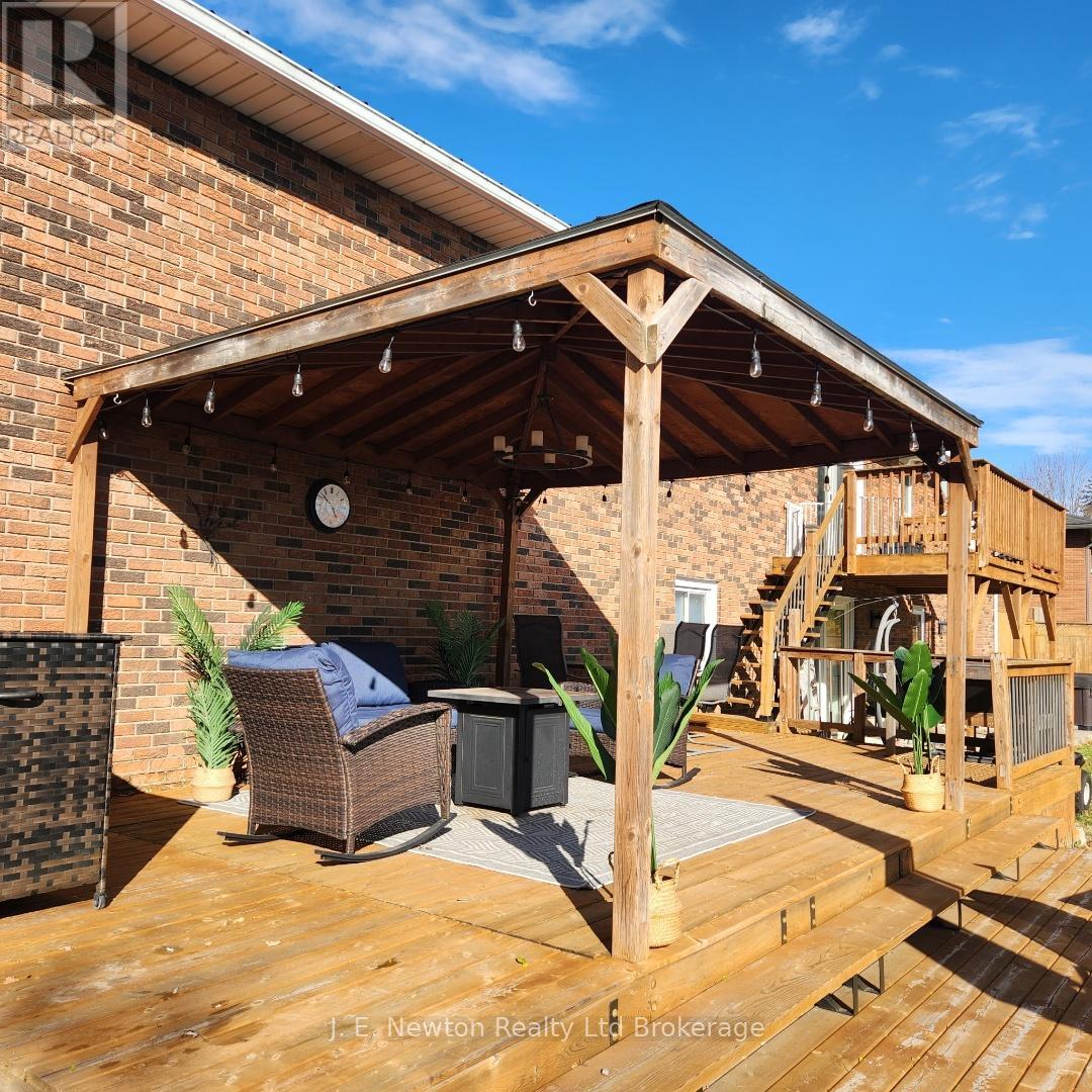 39 North Street W, Tillsonburg, Ontario  N4G 1B9 - Photo 6 - X12672310