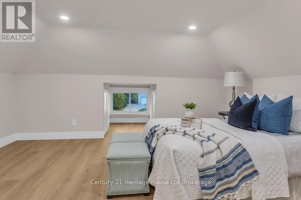 209 Victoria Street, Ingersoll (Ingersoll - North), Ontario  N5C 2N2 - Photo 24 - X12672852