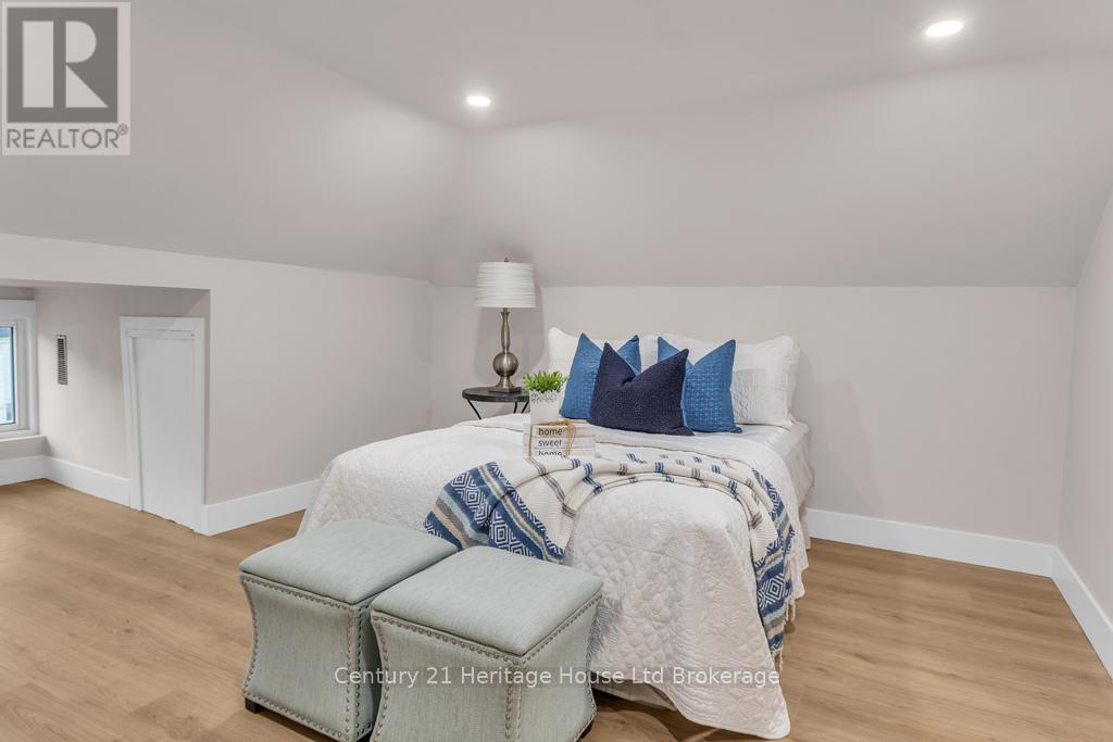 209 Victoria Street, Ingersoll (Ingersoll - North), Ontario  N5C 2N2 - Photo 25 - X12672852