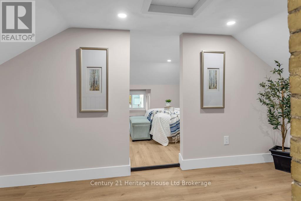 209 Victoria Street, Ingersoll (Ingersoll - North), Ontario  N5C 2N2 - Photo 27 - X12672852