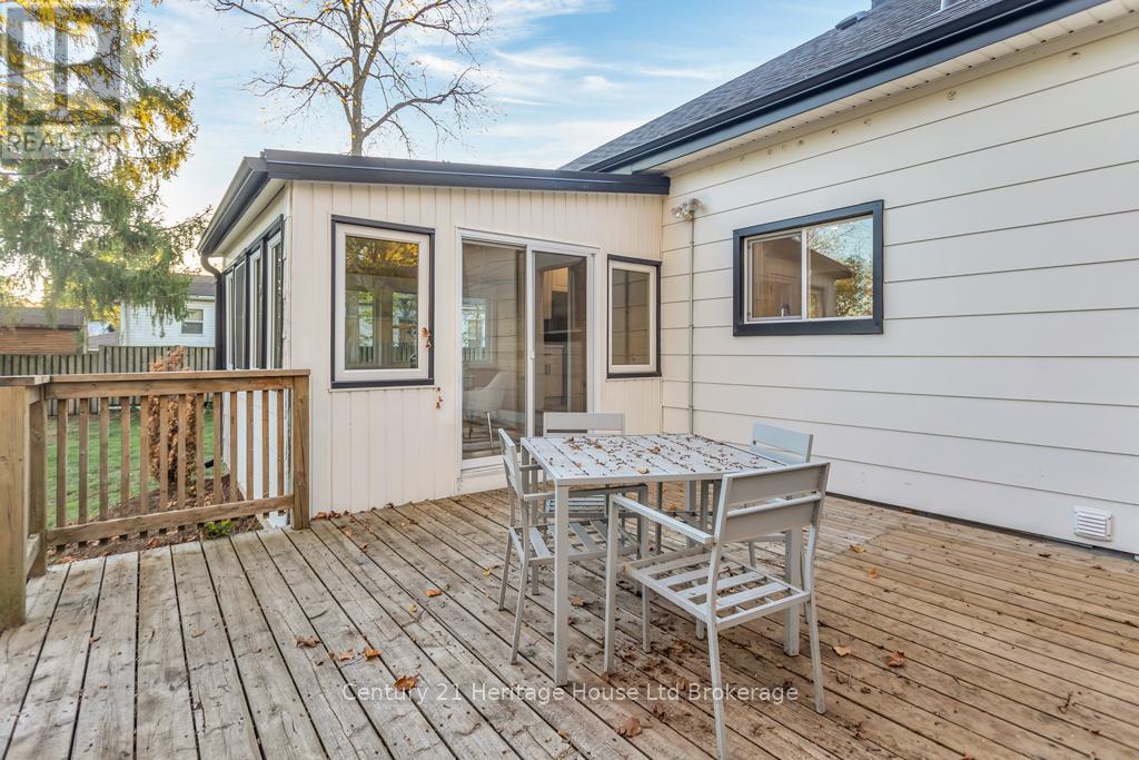 209 Victoria Street, Ingersoll (Ingersoll - North), Ontario  N5C 2N2 - Photo 28 - X12672852