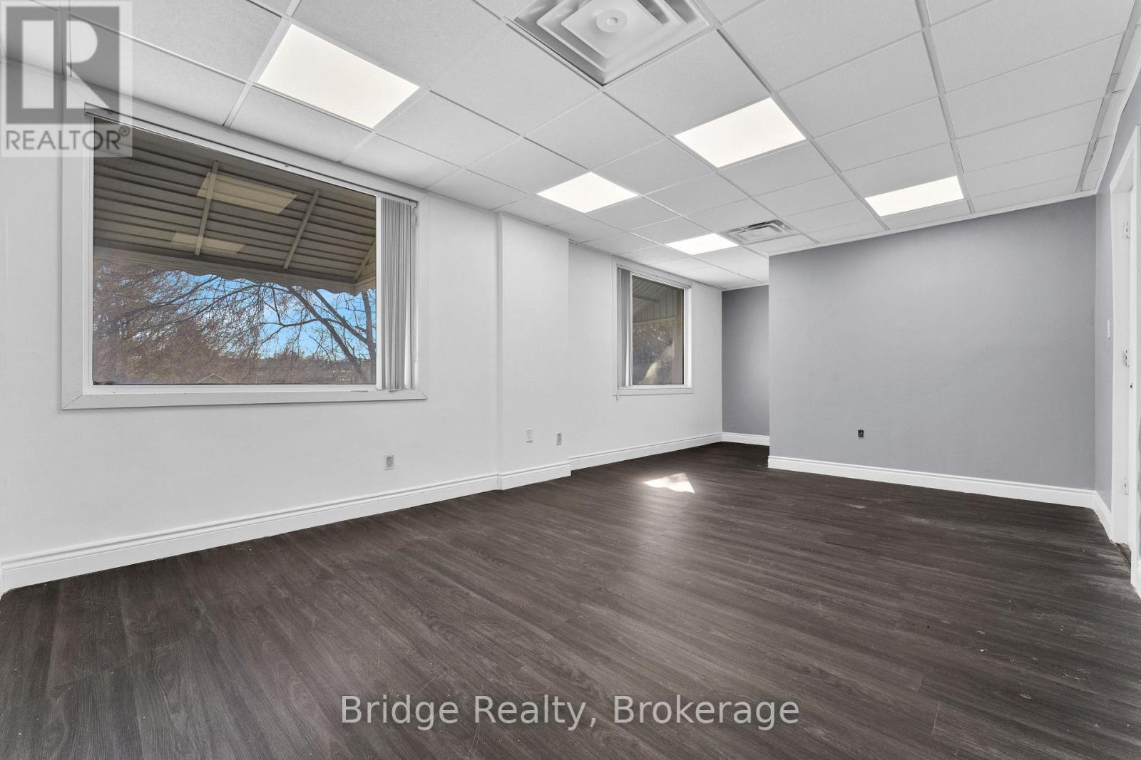 290 Dundas Street, Woodstock (Woodstock - North), Ontario  N4S 1B2 - Photo 28 - X12674420