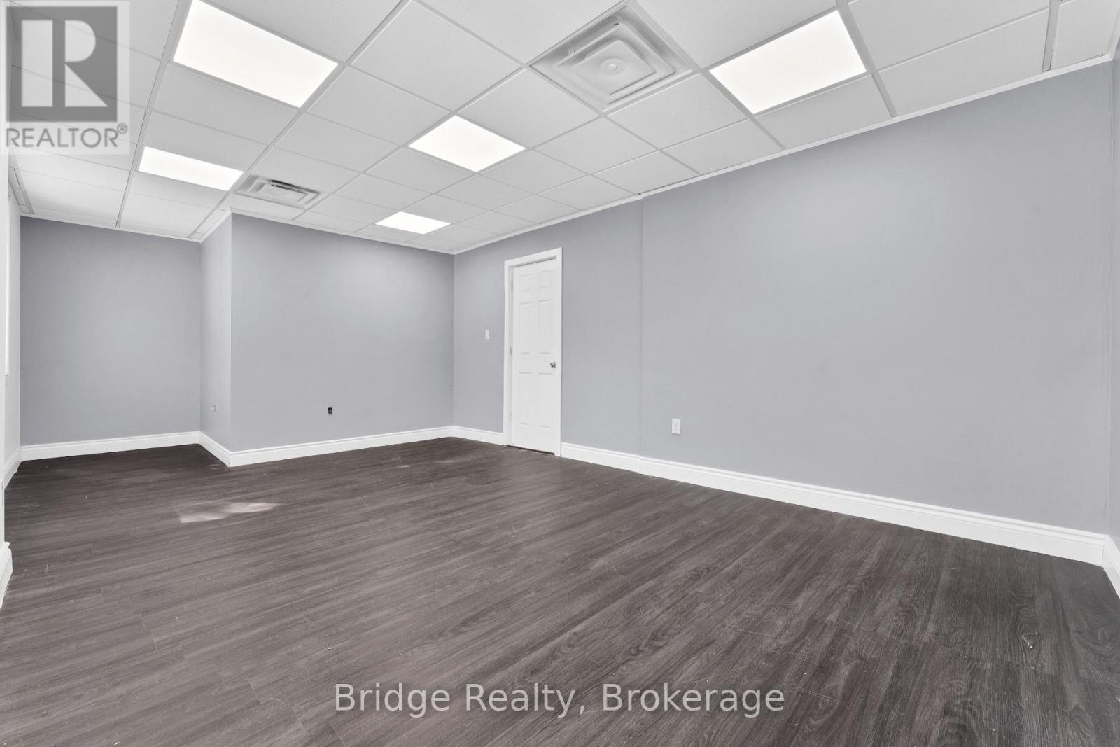 290 Dundas Street, Woodstock (Woodstock - North), Ontario  N4S 1B2 - Photo 29 - X12674420