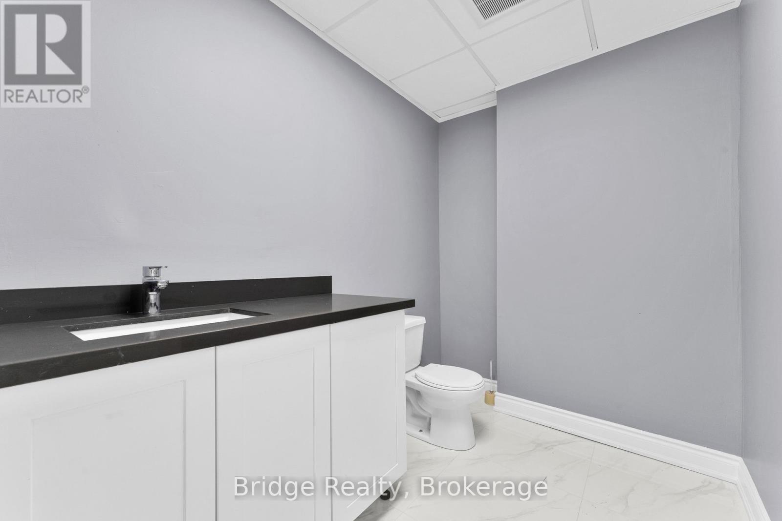 290 Dundas Street, Woodstock (Woodstock - North), Ontario  N4S 1B2 - Photo 32 - X12674420