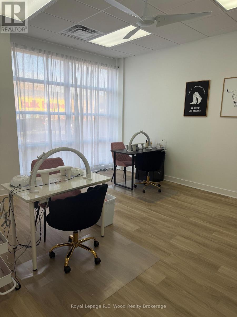 169 Broadway, Tillsonburg, Ontario  N4G 3P9 - Photo 6 - X12676190