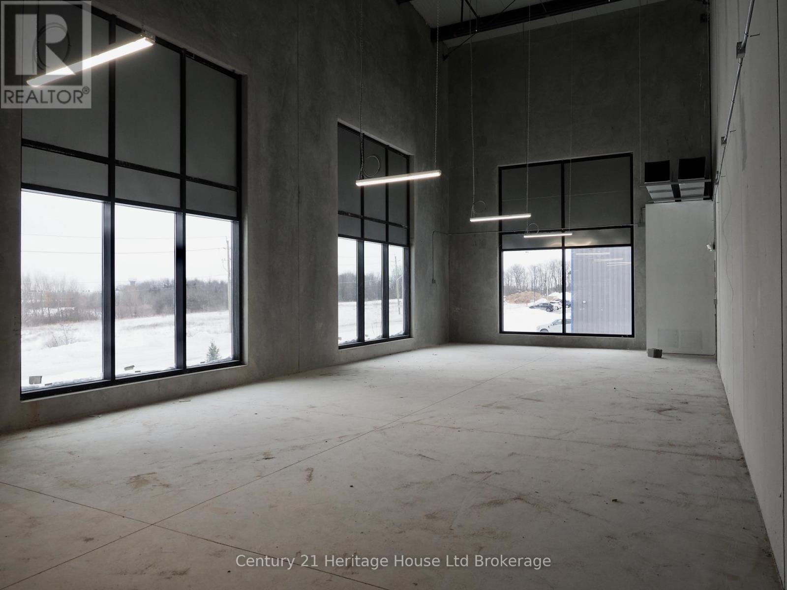 B 3-4 - 417 Griffin Way, Woodstock (Woodstock - North), Ontario  N4T 0N2 - Photo 3 - X12677704