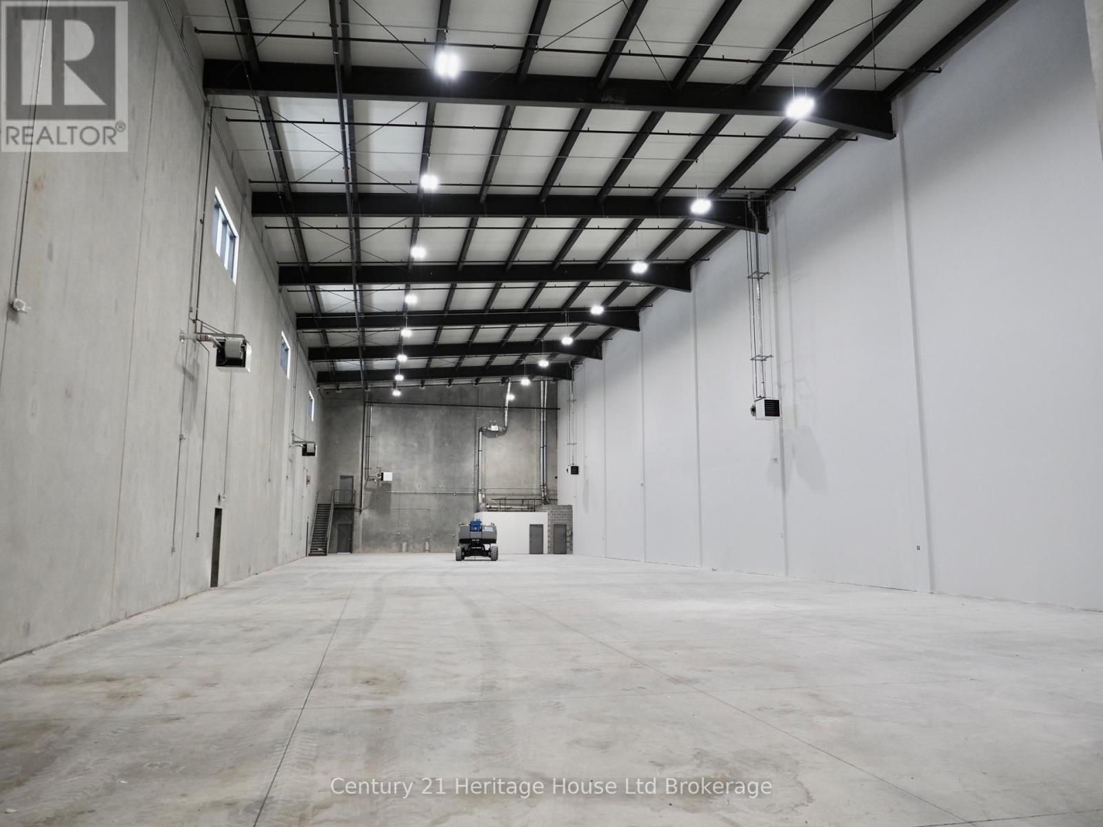 B 3-4 - 417 Griffin Way, Woodstock (Woodstock - North), Ontario  N4T 0N2 - Photo 6 - X12677704