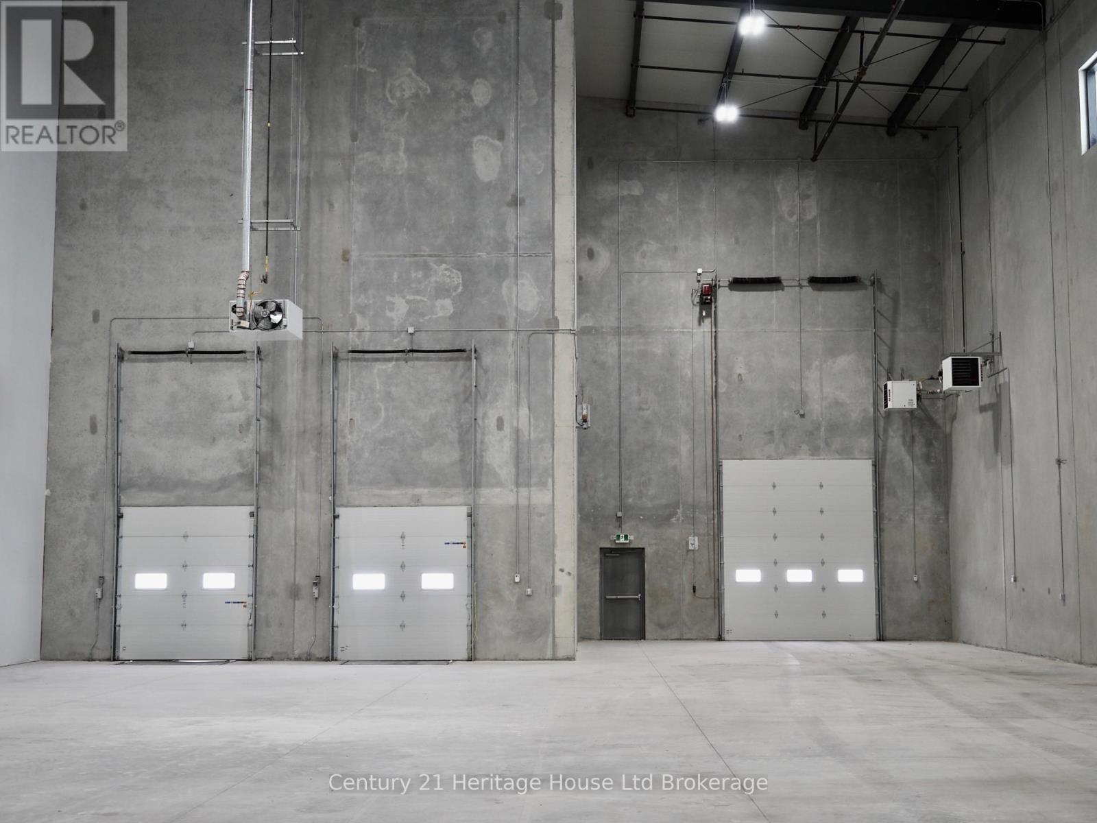 B 3-4 - 417 Griffin Way, Woodstock (Woodstock - North), Ontario  N4T 0N2 - Photo 7 - X12677704