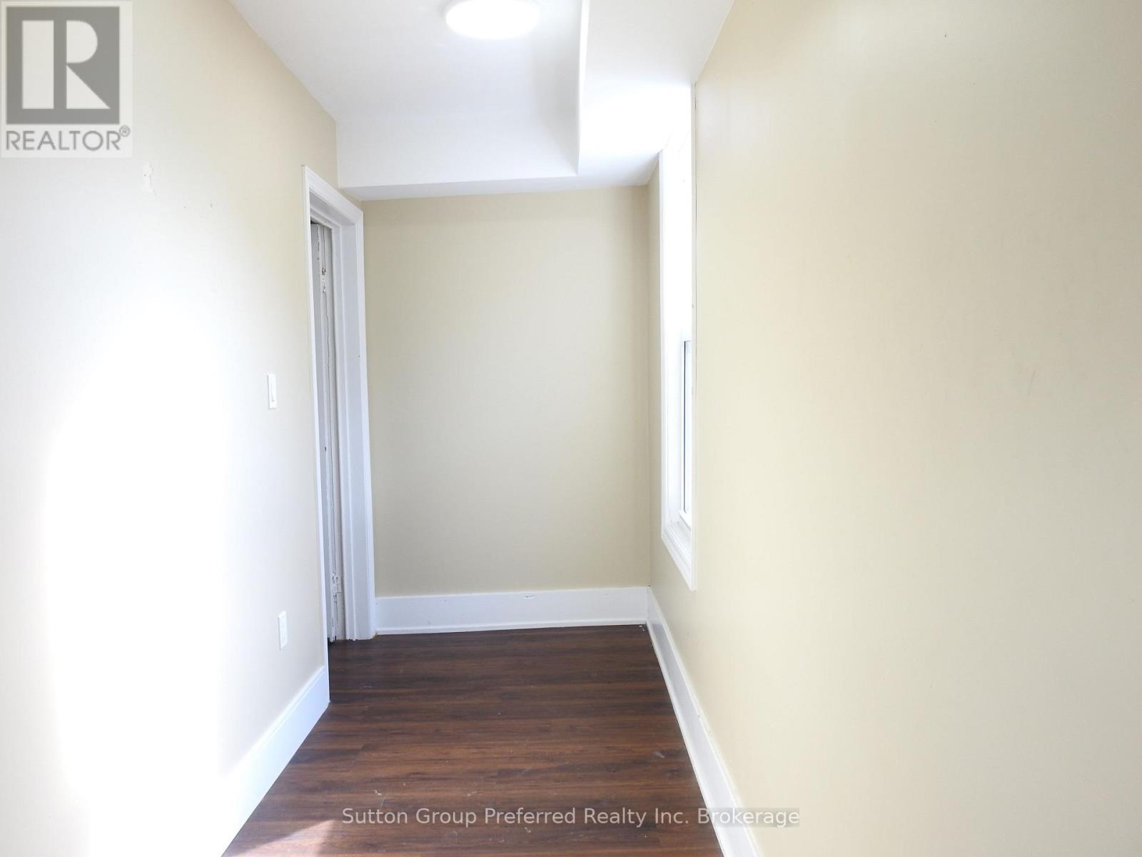 1792 Longwoods Road, Southwest Middlesex (Wardsville), Ontario  N0L 2N9 - Photo 16 - X12680444