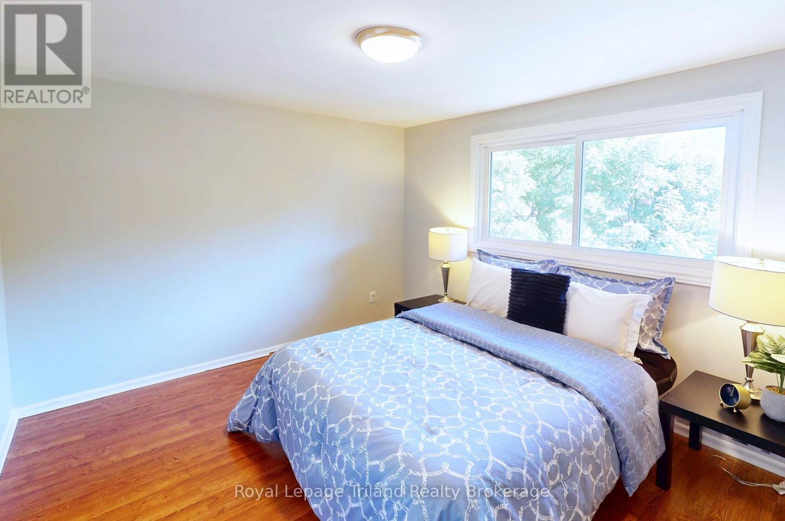 648 Brant Street, Woodstock (Woodstock - North), Ontario  N4S 5J8 - Photo 11 - X12682540