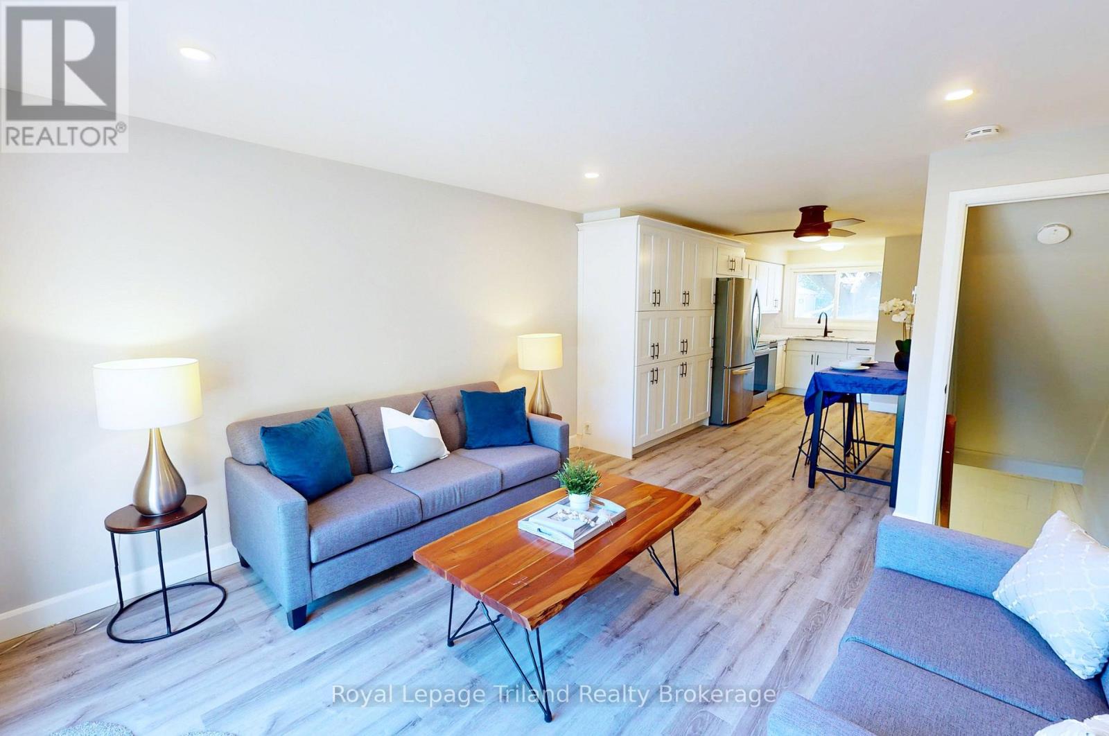 648 Brant Street, Woodstock (Woodstock - North), Ontario  N4S 5J8 - Photo 8 - X12682540