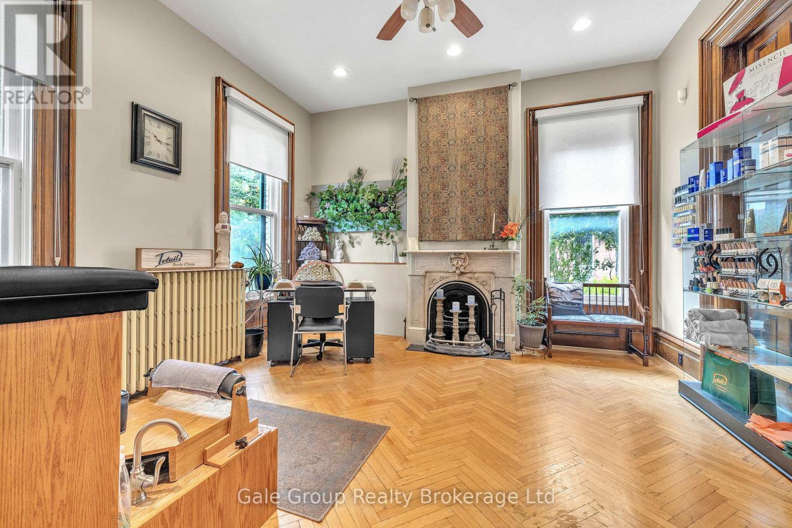 77 Light Street, Woodstock (Woodstock - North), Ontario  N4S 6G9 - Photo 5 - X12685768