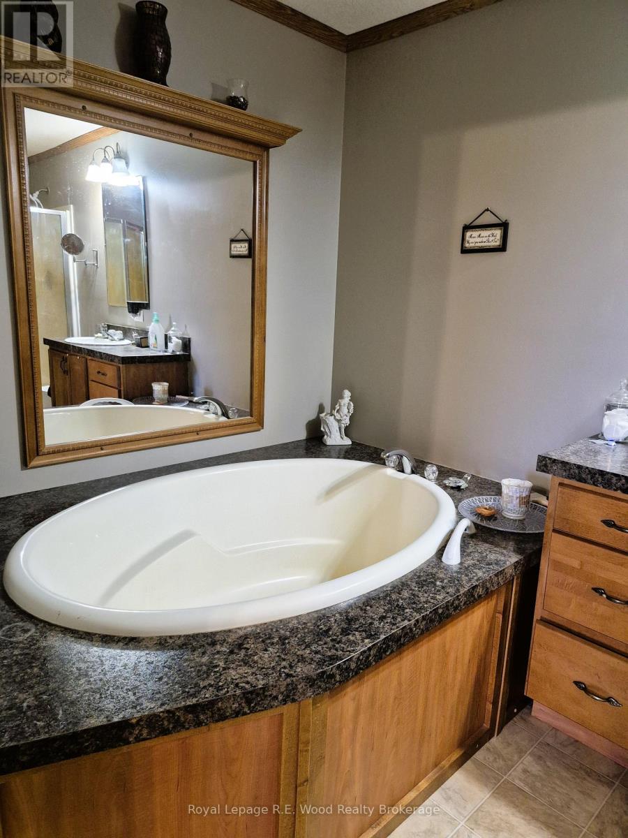 1319 Windham Road 9 Road E, Norfolk, Ontario  N0E 2A0 - Photo 19 - X12686776