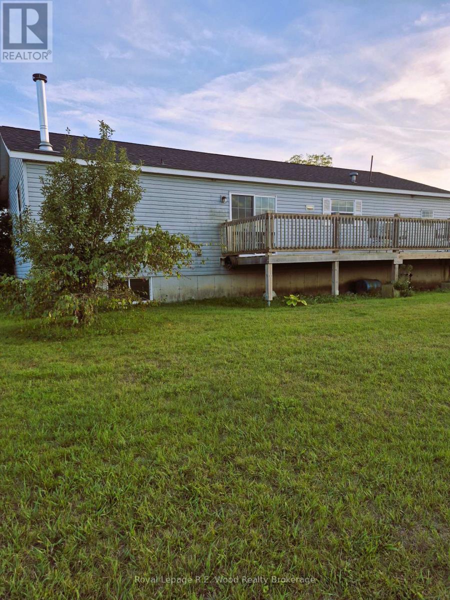 1319 Windham Road 9 Road E, Norfolk, Ontario  N0E 2A0 - Photo 3 - X12686776