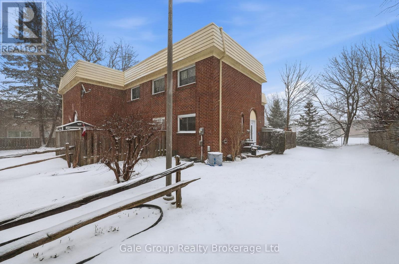 599 Gainsborough Road, London North (North F), Ontario  N6G 2C5 - Photo 2 - X12686994