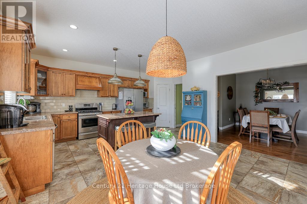 57 Fuller Drive, Ingersoll (Ingersoll - South), Ontario  N5C 4H4 - Photo 10 - X12691156