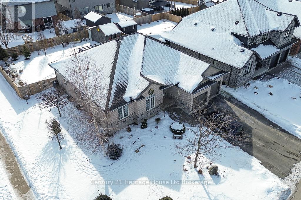 57 Fuller Drive, Ingersoll (Ingersoll - South), Ontario  N5C 4H4 - Photo 2 - X12691156