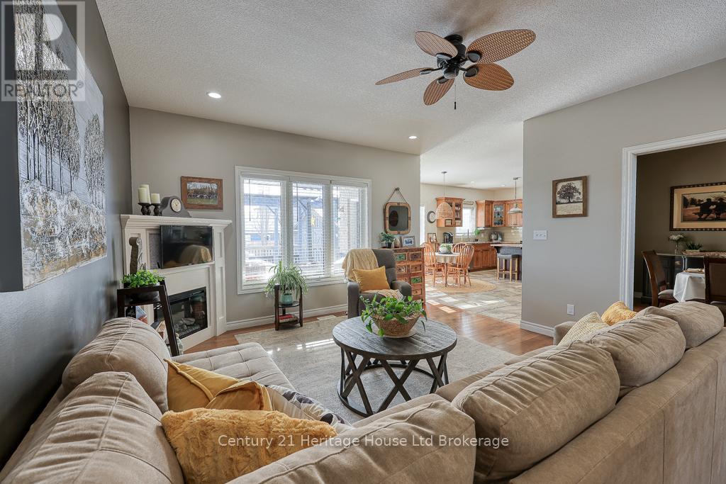 57 Fuller Drive, Ingersoll (Ingersoll - South), Ontario  N5C 4H4 - Photo 6 - X12691156